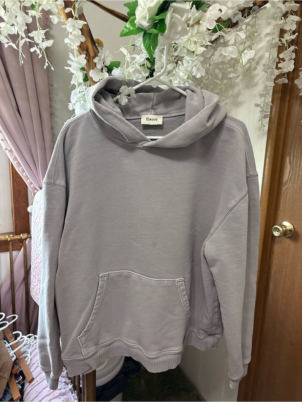 Elwood Relaxed Fit Hooded Sweatshirt in Light Gray